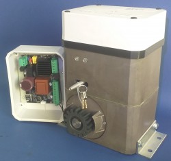 Motoriduttore per cancello scorrevole  Mod. MACH-4 230V -INVERTER-